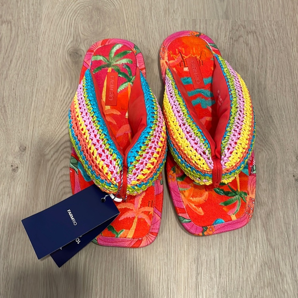 Farm Rio crochet flip flop sandals NWT